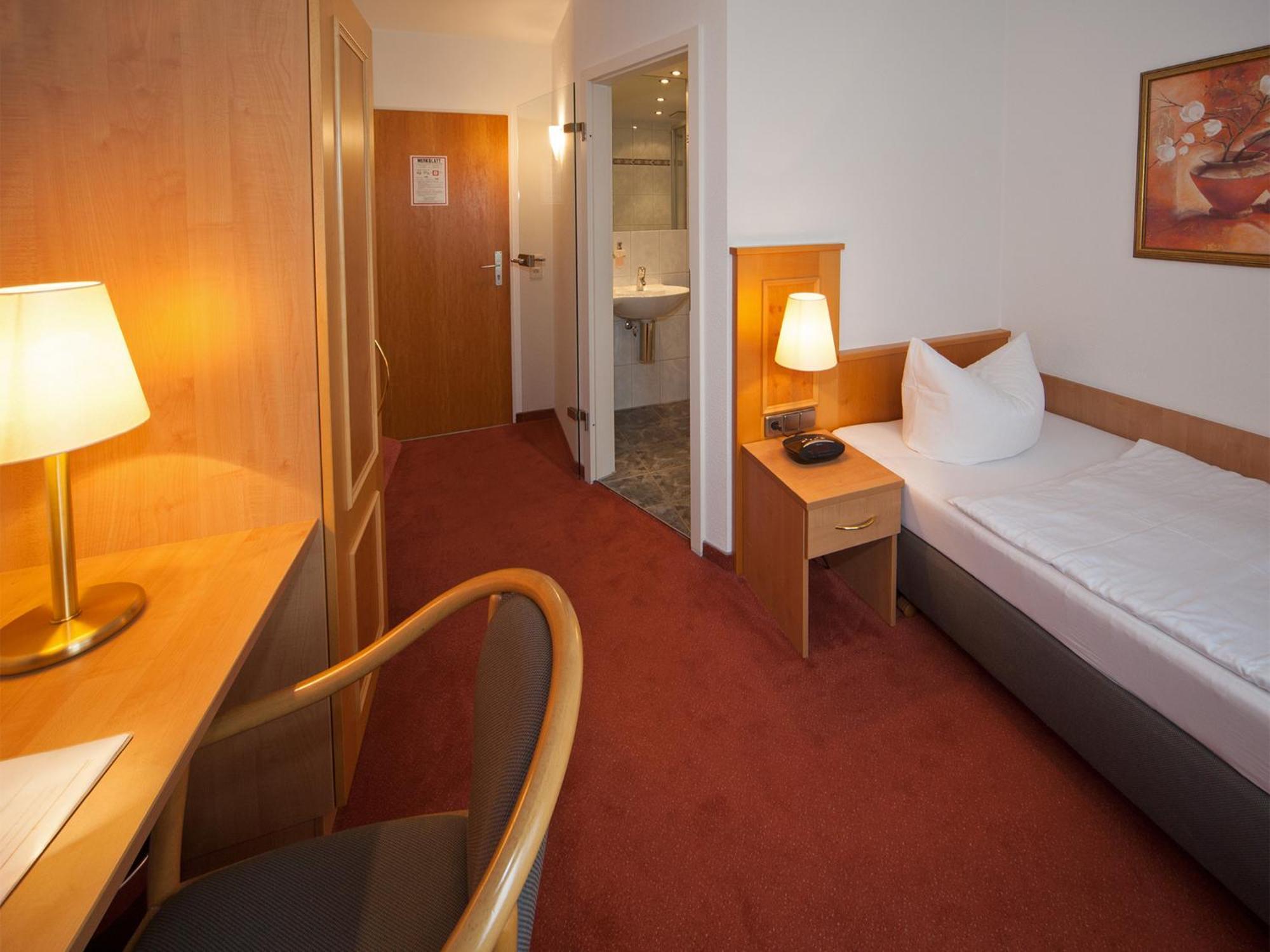 Hotel Engel Rheinmunster Rom bilde