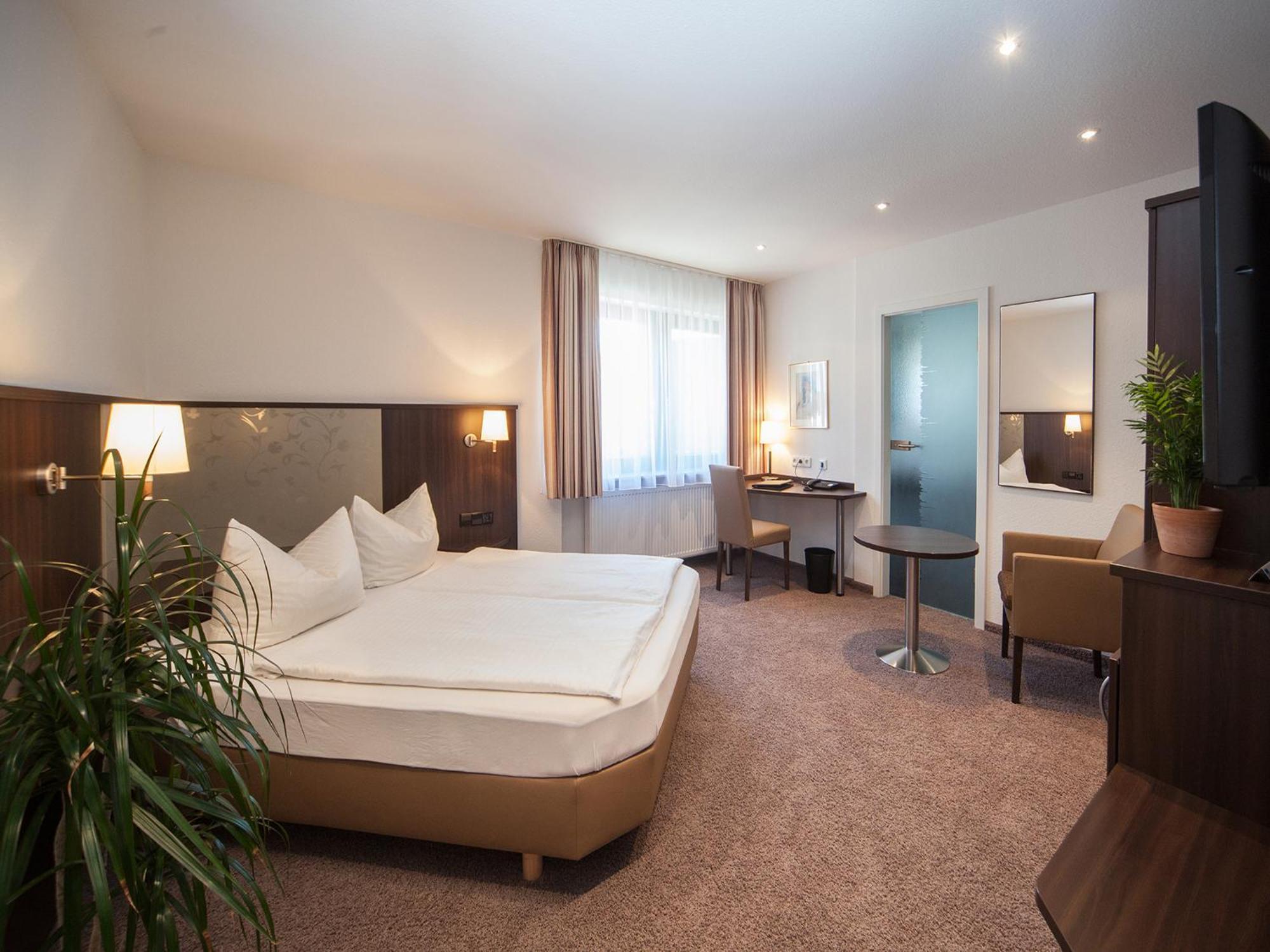Hotel Engel Rheinmunster Eksteriør bilde